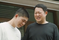 17억 빚 “제주도 도피”…그리, 몰래 친모 생활비 챙긴 ‘속 깊은 아들’