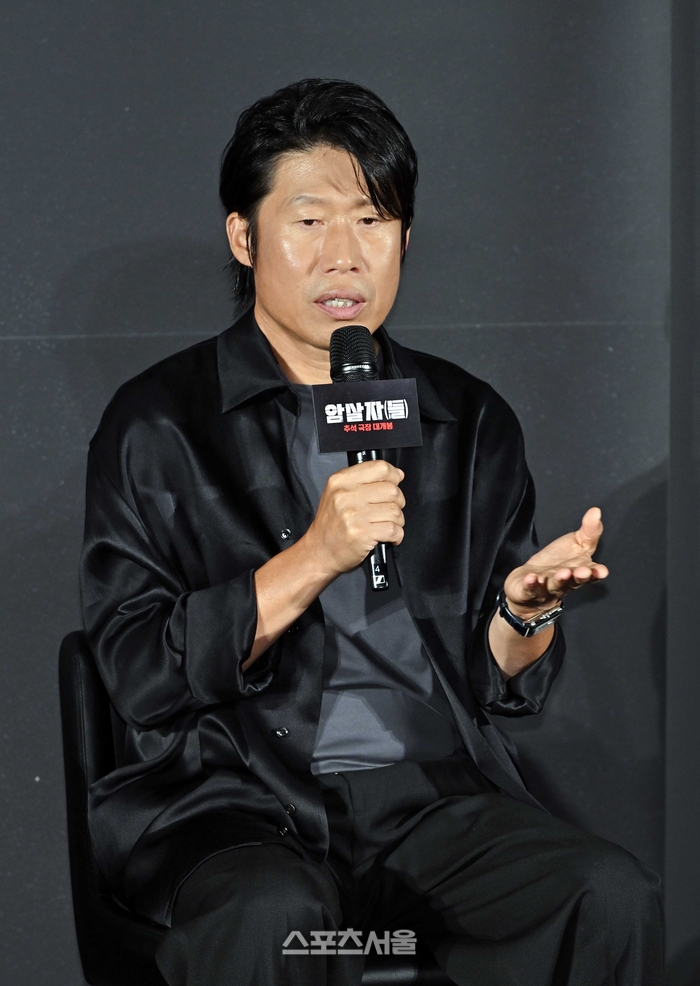 [포토]영화 ‘암살자(들)’ 주연 맡은 유해진