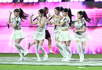 [포토]축구장 분위기를 더 뜨겁게 달구는 리센느