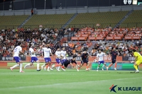 일본 강호 감바 오사카 상대로 선전했지만…강원, 연장 혈투 끝 0-1 패배 ACL2로[현장리뷰]