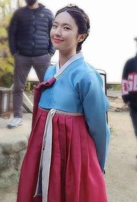 증조부 “조선옷 한 벌도 없다”…하영은 “생에 첫 한복” 소름돋는 100년의 평행
