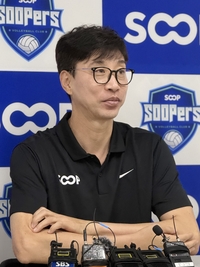 7년 만의 지도자 복귀, 숲 안착 노리는 김세진 감독 “늦었다고 핑계 대지 않겠다, 일희일비하지 않고 뚝심으로!”[SS인터뷰]