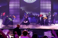마술사 유호진이 이끄는 ‘국대급 10인조’, 美 AGT 시즌 21 쿼터파이널서 또다시 ‘골든버저’ 획득