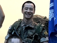 ‘인성 미담’ 이준영, 중대장 훈련병 됐다…꽃미남 지운 ‘군인 얼굴’