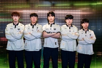 ‘왕좌는 또 젠지’ 3년 연속 정규시즌 1위…이제 ‘롤드컵’ 향한 진짜 승부다 [SS시선집중]