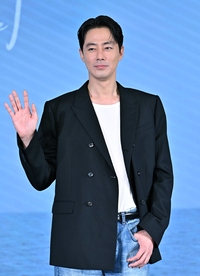 조인성 “‘호프’・‘휴민트’ 찍고 힘들었는데…‘가능한 사랑’까진 하고 쉬어야” [SS현장]