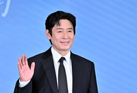 [포토]미소와 함께 인사하는 설경구