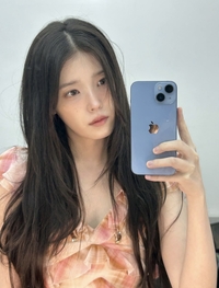 아이유, 남동생 소원에 단호 “누나보다 돈 많이 벌기? 별이 못 이뤄줘”