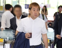 “박문성 씨 내가 어디까지 알고 있는지 겁 나세요? 아니면 입 맞추나” 김병지 강원 대표 SNS에 추가 입장 게재