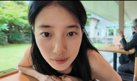 “이게 정녕 사람 미모인가요?” 수지, 도쿄 홀린 역대급 ‘여친짤’ 대방출... 일상도 화보로 만드는 독보적 ‘국민 첫사랑’의 위엄