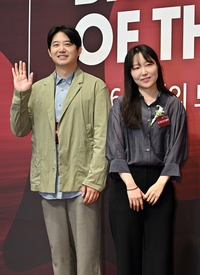 [포토]‘유 퀴즈 온 더 블럭’의 허강석-김지영 PD