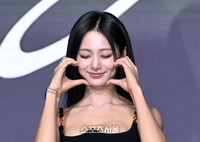 “‘하나의 중국’ 말하면 밀어준다?” 쯔위, 中 활동 제안설에 대만 ‘발칵’