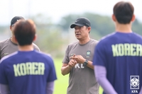 유럽파까지 ‘완전체’로 1차전…“순탄치 않은 과정 보약으로” 이민성호, AG 4연패 관건은 조직력과 완성도