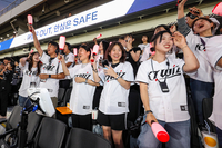 ‘야구는 모두가 즐기는 것’ KT, KBO리그 최초 ‘오라캐스트’ 도입→난청 관람객 응원문화 지원