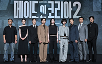 [포토] 포토타임 갖는 ‘메이드 인 코리아2’ 감독-배우