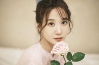 생일에 팬들에게 깜짝 선물? 박은빈, 청초한 요정 비주얼로 전한 근황