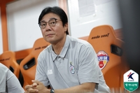 뚫어야 하는 ‘창’ 대전과 버텨야 하는 ‘방패’ 부천…황선홍 감독은 ‘인내’, 이영민 감독은 ‘조직적 대응’[현장인터뷰]