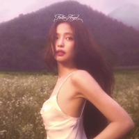 아티스트 제니, 고요를 입다 [함상범의 옥석]