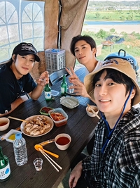 ‘日 공연 취소’ 김현중, 허영생·김규종과 우정 여행…“새로운 시작”