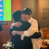 박휘순, 20년만에 박희순 만났다 [★SNS]