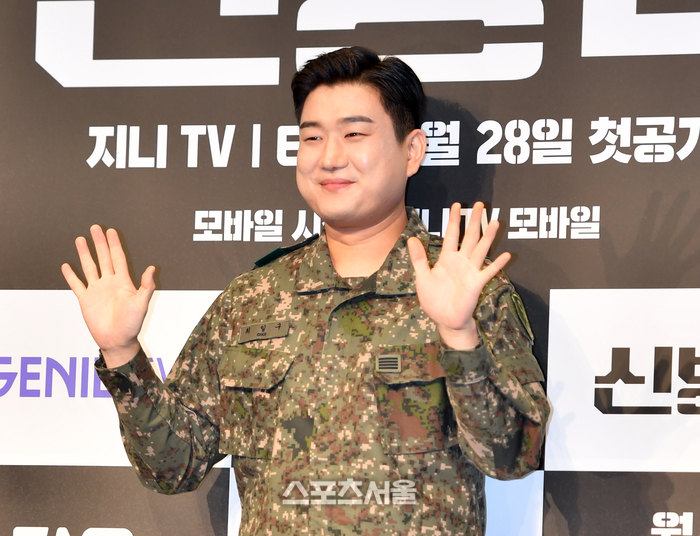 <신병> 최일구 하사, 잠실구장 뜬다! 배우 남태우 “두산 시구 맡게 돼 가문의 영광”
