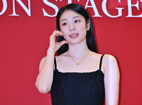 “여전한 여왕의 품격”…김연아, 세월을 비껴간 독보적 자태