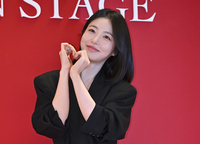“대학 졸업하더니 미모에 물 올랐네”...신예은, 학업 마치고 돌아온 ‘청순 여신’ 비주얼