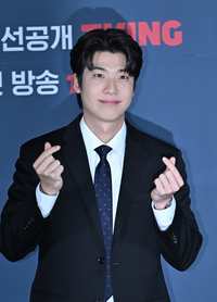 [포토]하트 만들어 보이는 홍진기