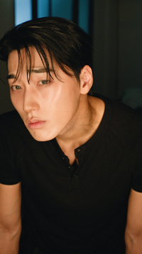 에이티즈 최산 ‘좀비 감염설’의 정체는?…에버랜드 블러드시티 모델 발탁