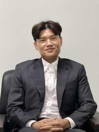 시즌 도중 ‘재계약’ 강원 정경호 감독이 언급한 5명의 사령탑 “그분들께 감사 인사하고파”[현장인터뷰]