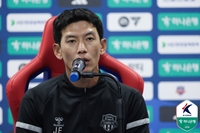 박건하 감독 퇴장+수적 열세에도 무승부, 수원FC 오장은 코치 “항의? 경기의 일부라 생각, 결과 아쉽다”[현장인터뷰]
