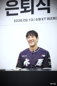 “꾸준한 선수로 기억해주시길” 선수 황재균의 ‘마지막’…이강철 감독·전준우 “고생 많았다” [SS수원in]