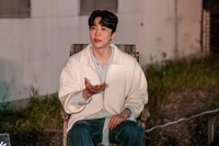 에녹, 팬들과 특별한 1박 2일 가을밤 ‘캠프가요’…무대 밖 감동 물결 ‘웃음과 힐링 선사’