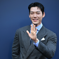 [포토] 김우빈 ‘반가워요’