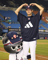 “곽빈 형? 잘 보좌하겠습니다!”, “김도영 형? 같은 팀이라 다행!”…‘대표팀 막내’ 최민석의 첫 AG 도전기 [SS고척in]