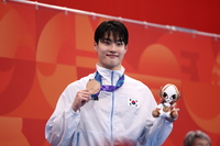 판잔러 ‘추격’했지만 자유형 100ｍ ‘동메달’ 따낸 수영 간판 황선우 “좋은 ‘울림’ 줄 수 있는 레이스 펼칠게요”[현장인터뷰]