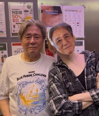 “가는 데 순서 없다” 아찔 말실수 한소희, 이번엔 최민식 가면 쓰고 뽐낸 유쾌한 케미