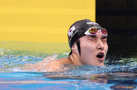 ‘어깨 부상’이 발목 잡았다…김우민, 1500ｍ 자유형 메달 획득 실패 [SS도쿄in]