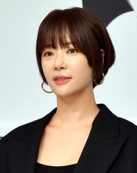 황정음 “가족 몰래 가슴 수술…등 굽고 버거워서 보형물 뺐다”