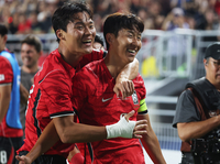 ‘오른발 FK쇼’ 손흥민, A매치 57골째 ‘차붐 대기록에 1골 차’ [에콰도르전 현장]