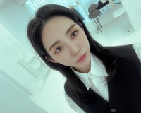“뭐라도 해봐야죠”…권민아, ‘母 심정지 상황서 SNS’ 비판에 입 열었다.