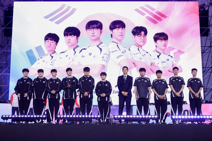 LoL 대표팀, 2연패 향한 출발 좋다! 대만 등 ‘완파’하고 3승으로 조 1위…사우디와 4강 [SS나고야in]