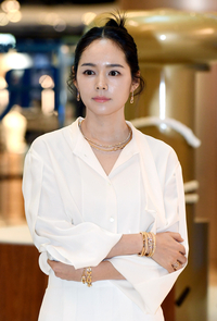 “그냥 약 많이 먹는 중년”…한가인, ‘알부민 뒷광고 논란’에 억울함 호소