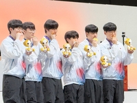 ‘제·캐·제·페·구·케’ 아름다운 6인의 태극전사 해냈다…‘무실세트’ 金, LoL AG 2연패 [나고야AG]
