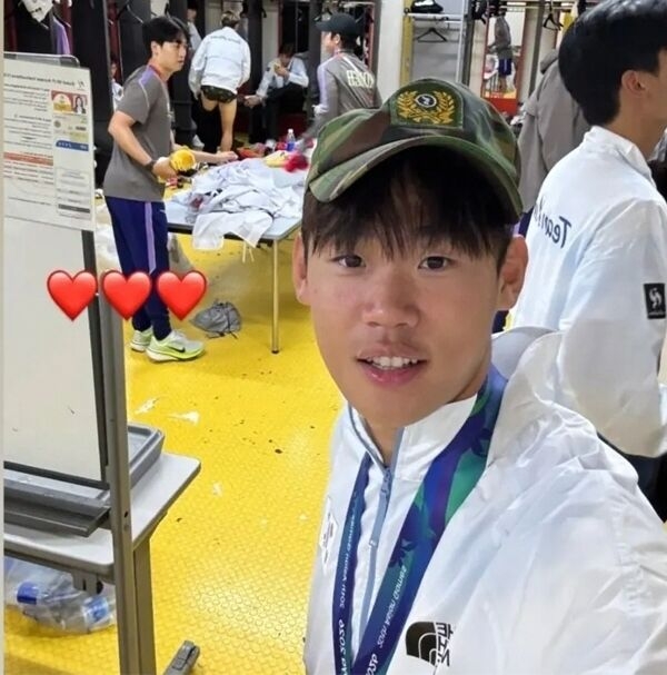 솔직한건가, 철없는건가…‘전역모 세리머니’ 박승수+“군면제 보상만 보고” 양민혁 언행 따가운 눈총, 체육인 병역혜택 논란 불지펴[SS포커스]