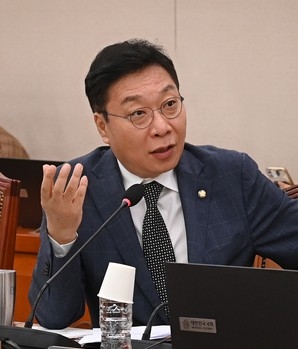 정연욱, “‘군대 안 갑니다’ 그 무렵, 수색대대장은 발목을 잃었다”
