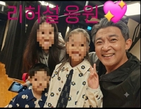 ‘54세’ 안재욱, ‘백발+주름’ 가득한 얼굴 공개한 이유는