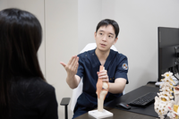 가을 산행 뒤 무릎 붓고 아프다면…관절염 환자 ‘이 증상’ 살펴야
