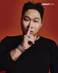 ‘배우 데뷔’ 스윙스, 의류브랜드 모델 됐다…“이렇게까지 행복해지길 바란 건 아니었는데”