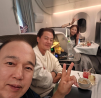 “매니저 맞아?”…하지원 모시는 ‘비서진’, 럭셔리 기내 눈길